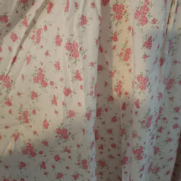 Floral Maxi Dress with Pink Accents - Picture 3 of 5